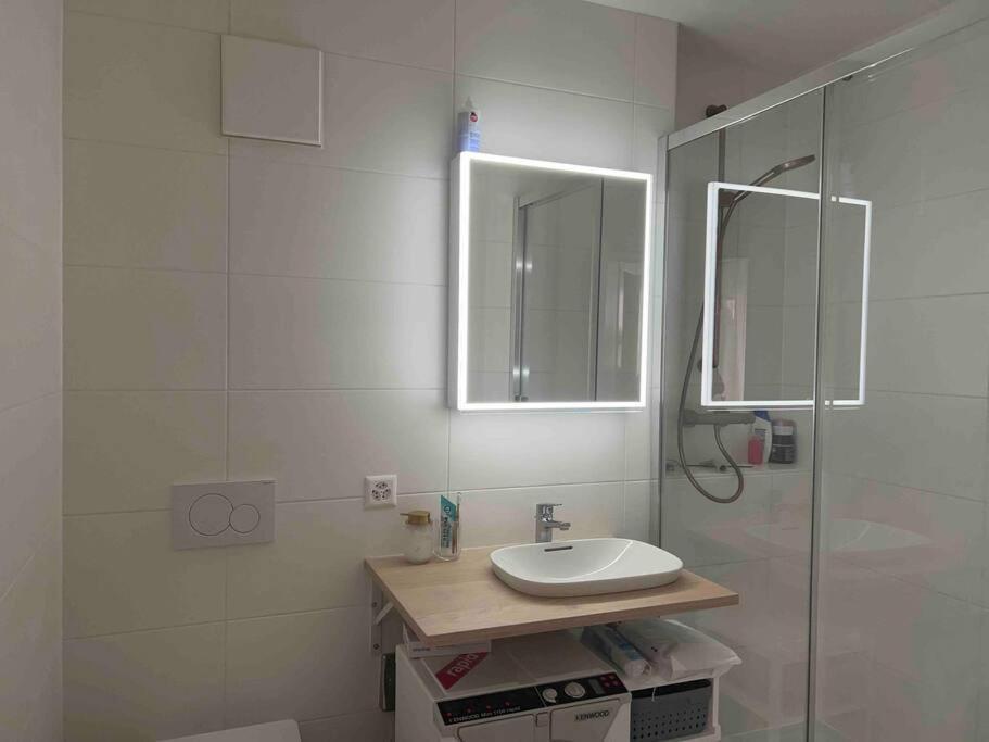Appartement Calme Et Lumineux De 2,5 Pces Proche Lausanne Ecublens  Kültér fotó